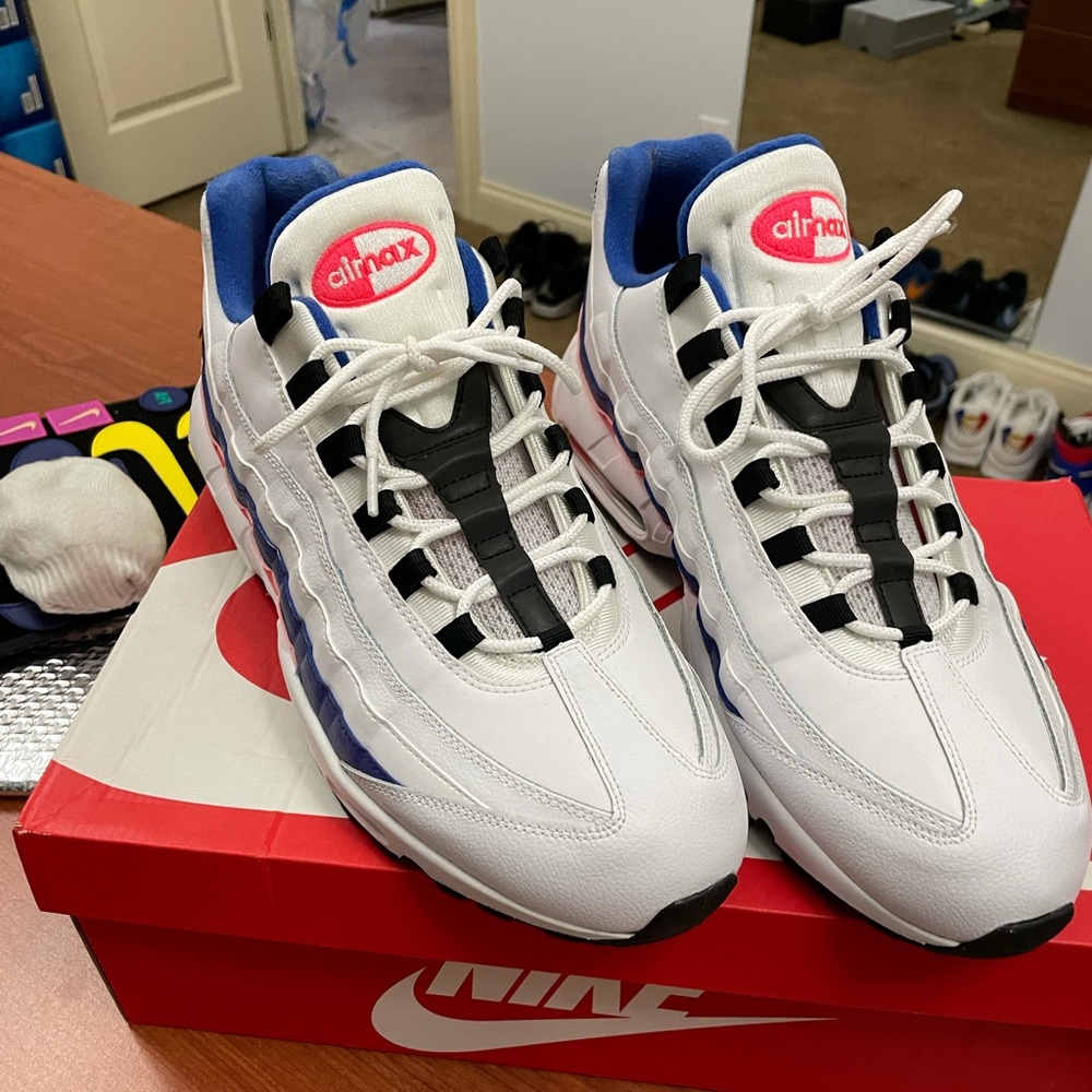 Men’s Nike Airmax Size 15